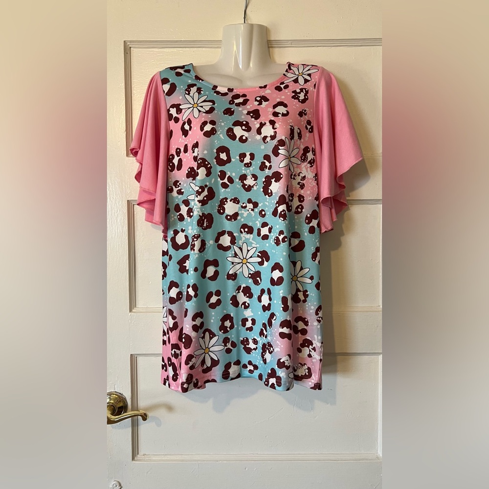 Women's Pink & Aqua Floral Leopard Flutter-Sleeve Tunic
